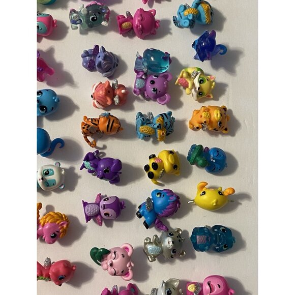 Lot 50+ Hatchanimals Mini Figures Adorable Animal Characters Fun Play Collecting - Picture 3 of 12
